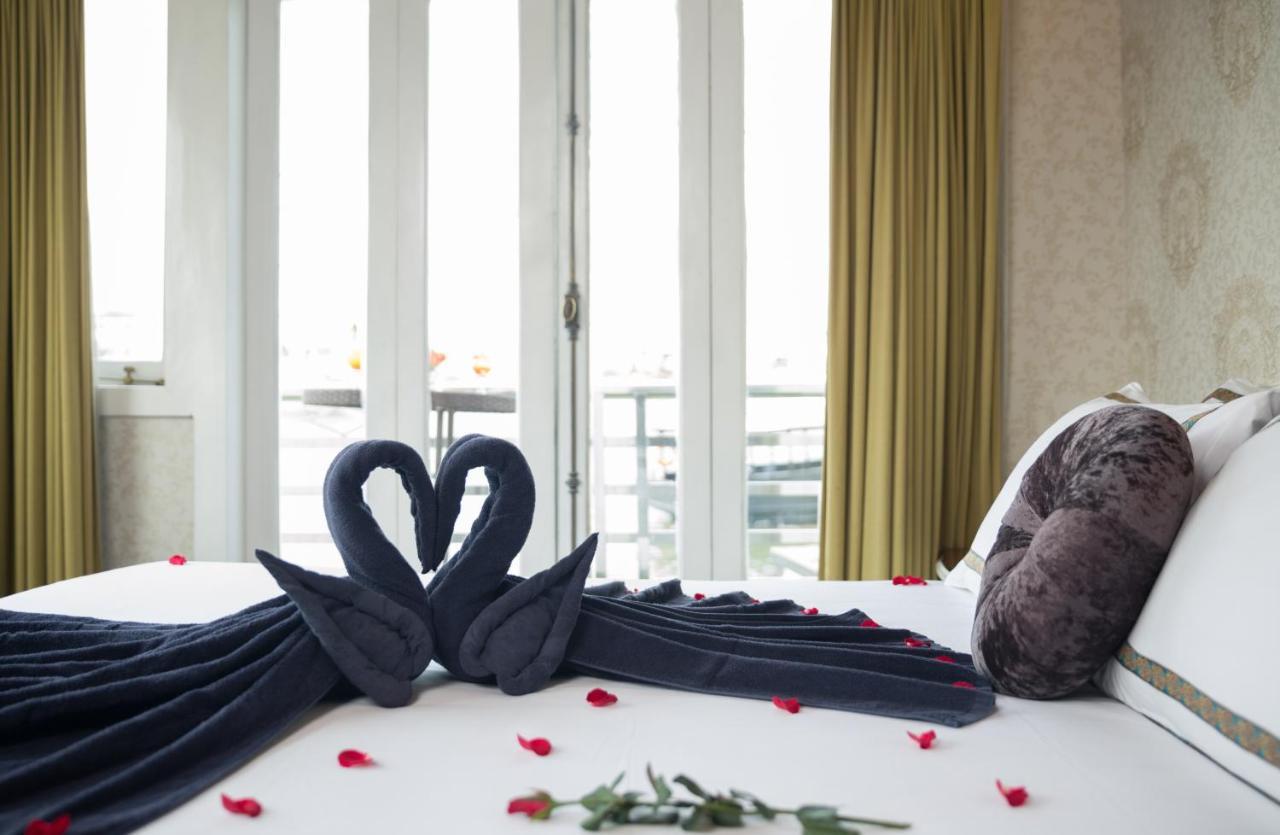 Hotel Majestic Halong Cruise Ha Long Exterior foto