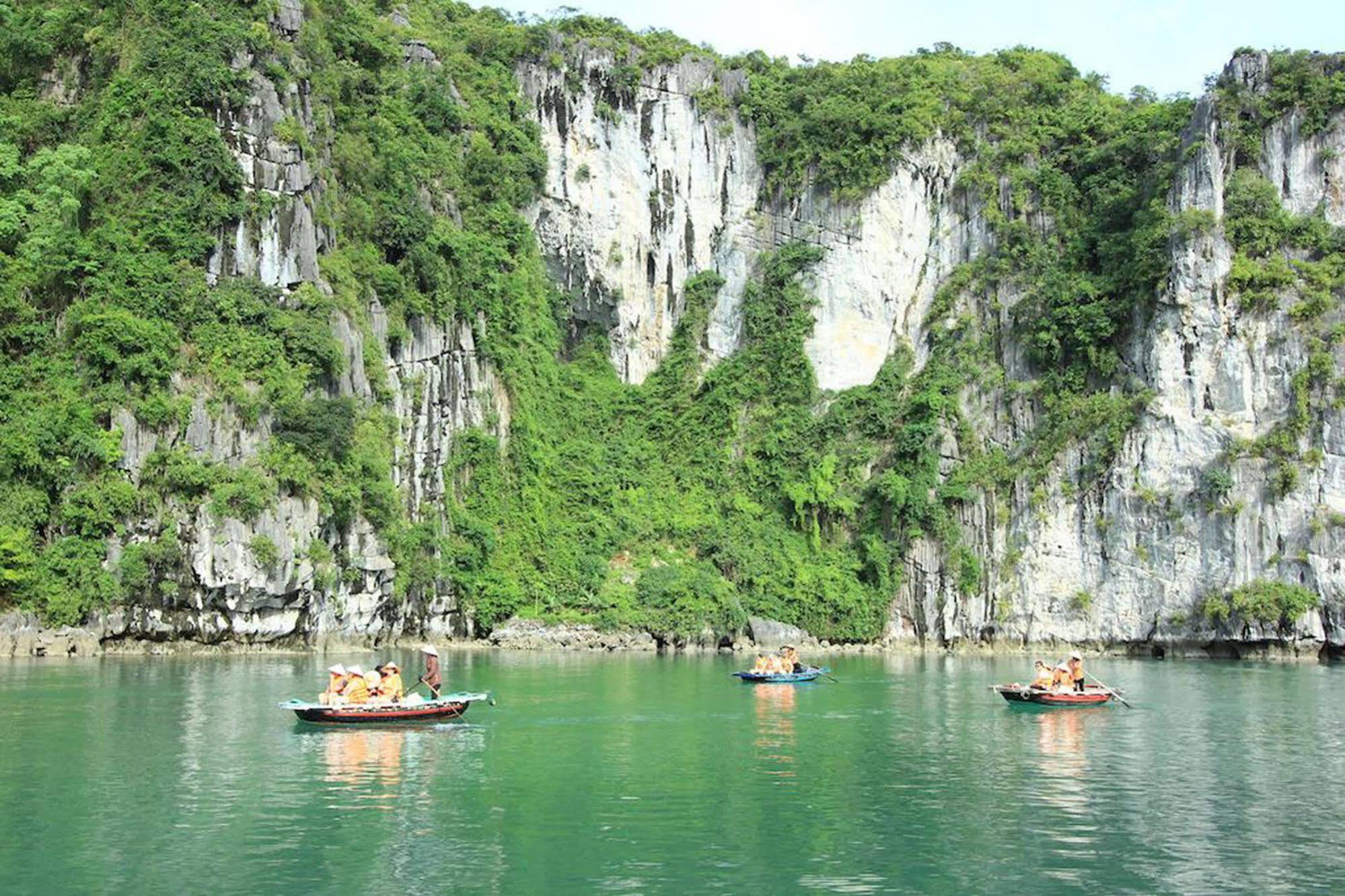 Hotel Majestic Halong Cruise Ha Long Exterior foto