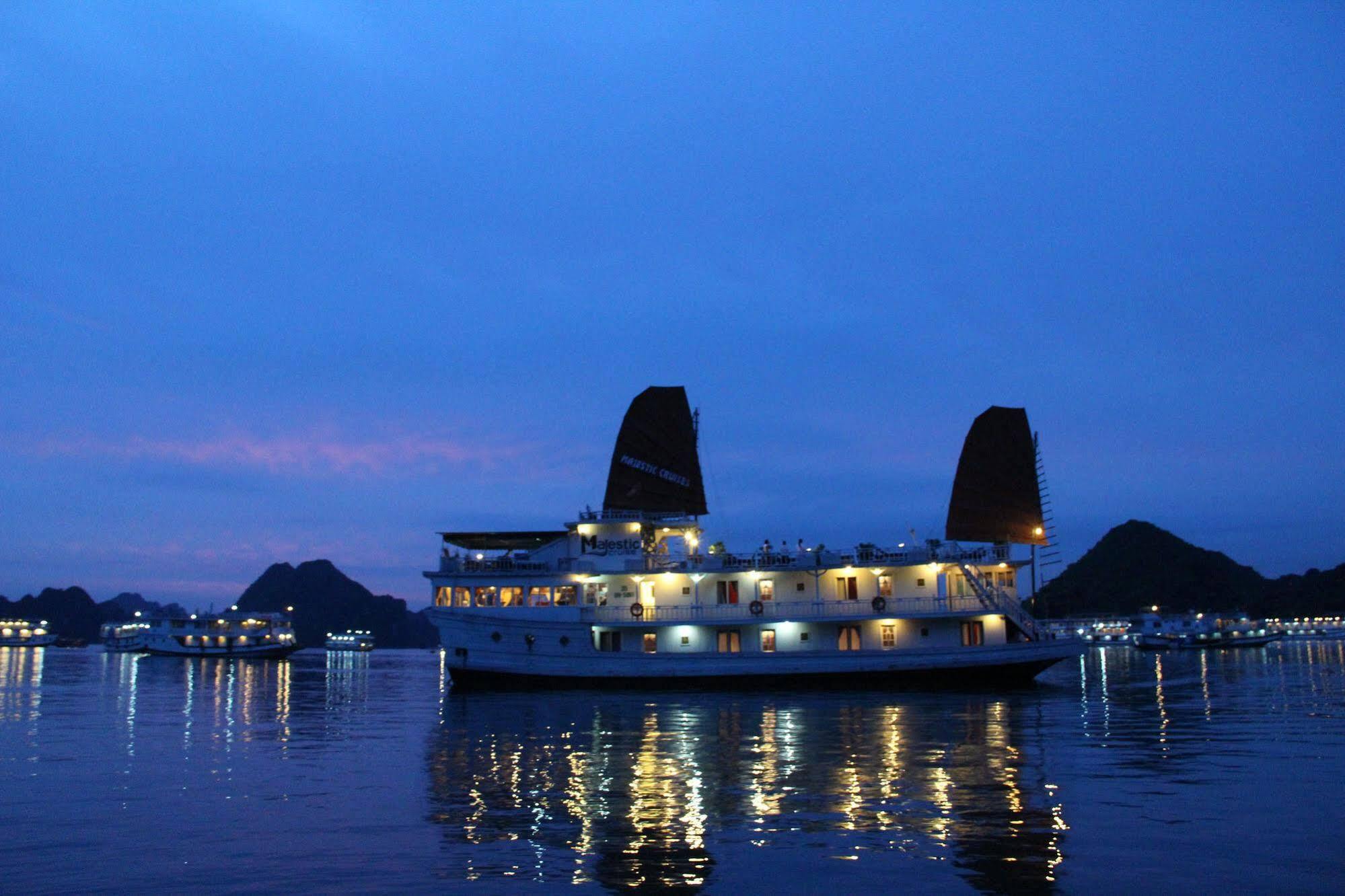 Hotel Majestic Halong Cruise Ha Long Exterior foto